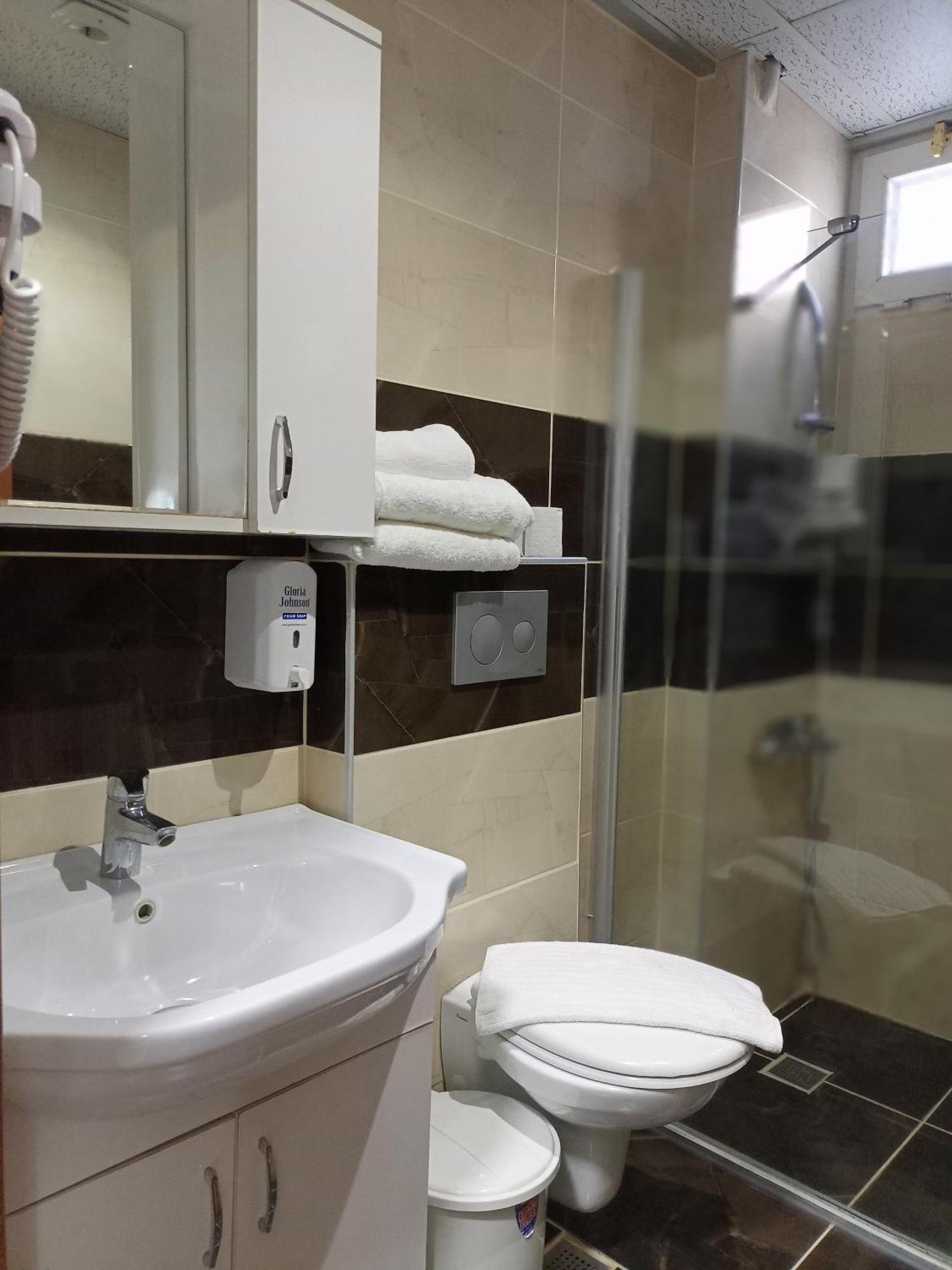 Antalya Konyaalti Guenduez Otel Екстер'єр фото